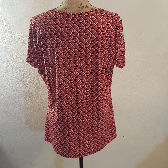 Soft nice shirt. - Picture 4 of 4